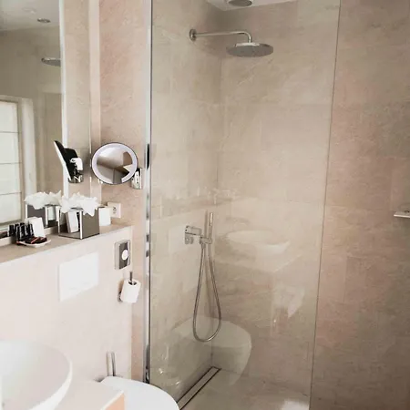 فندق Victoire & Germain