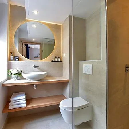Victoire & Germain Hotel 4*