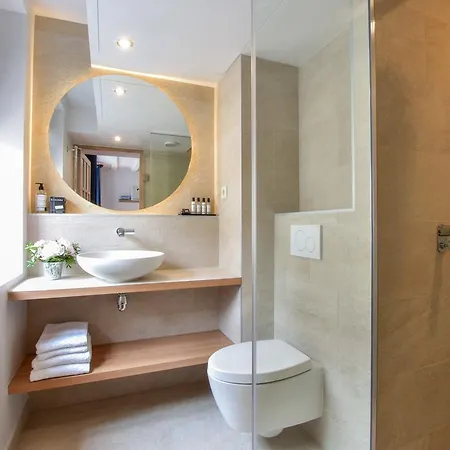 ヴィクトワール ＆ ジェルマン 4*