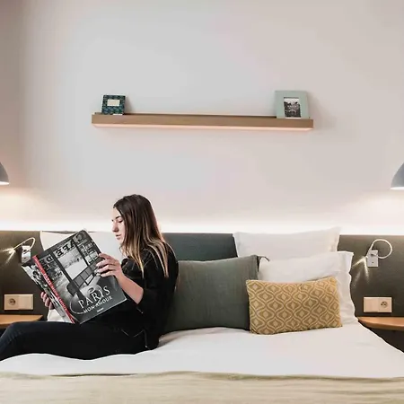 ヴィクトワール ＆ ジェルマン パリ