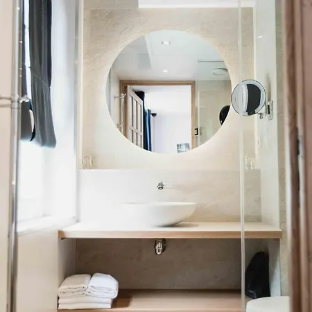 ホテル ヴィクトワール ＆ ジェルマン パリ