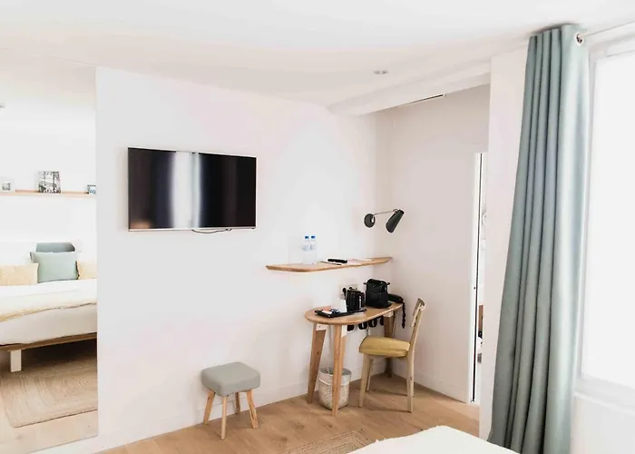 Victoire & Germain Hotel